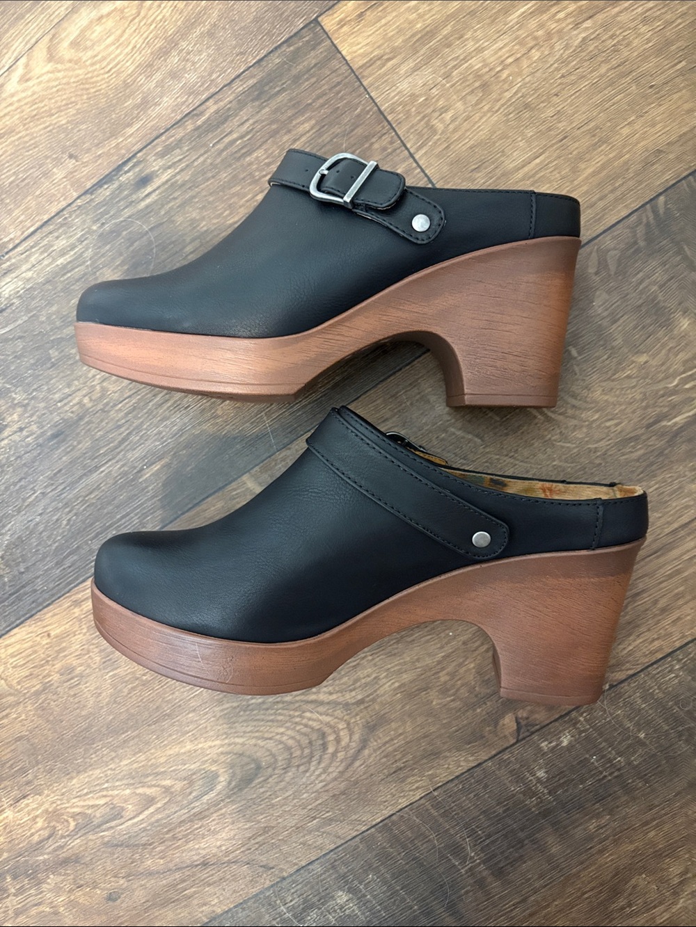 boc Black Leather Clogs with Brown Wood-Look Heel and Buckle - Picture 4 of 14